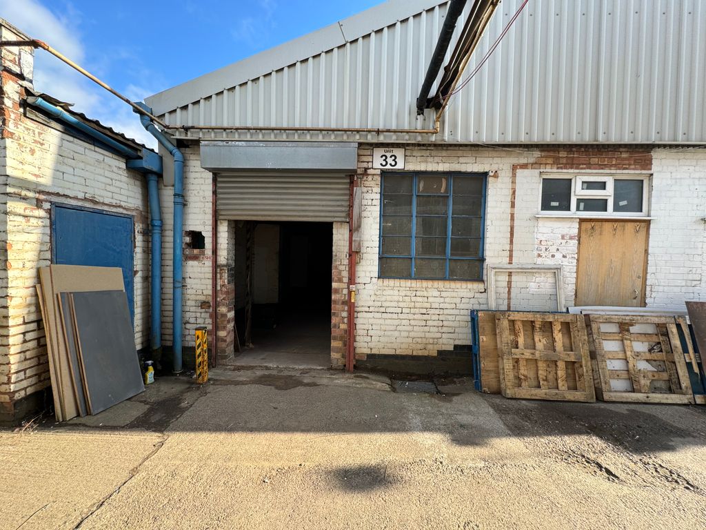 Property photo 1 of 5