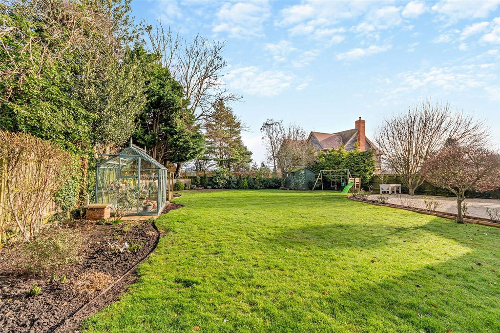 Property photo 2 of 28 Picture No. 08