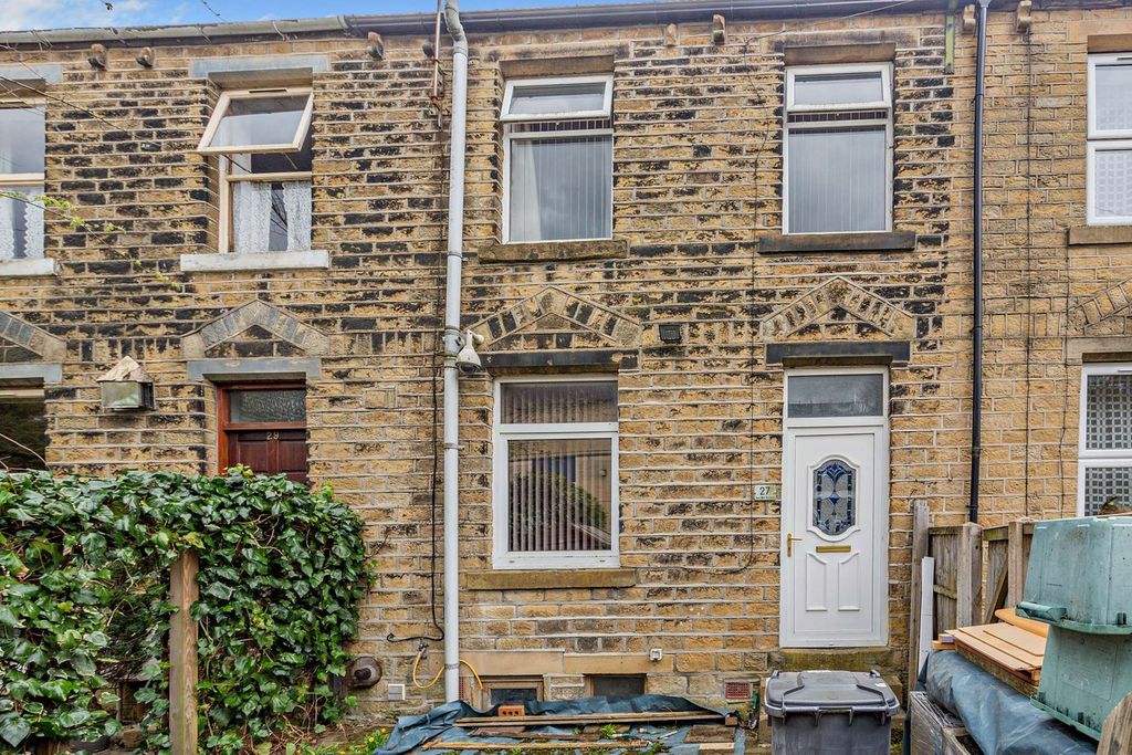 Property photo 1 of 18
