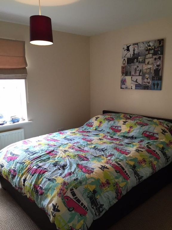 Property photo 2 of 7 Bright, Tidy Double Bedroom With A Comfy Double Be...