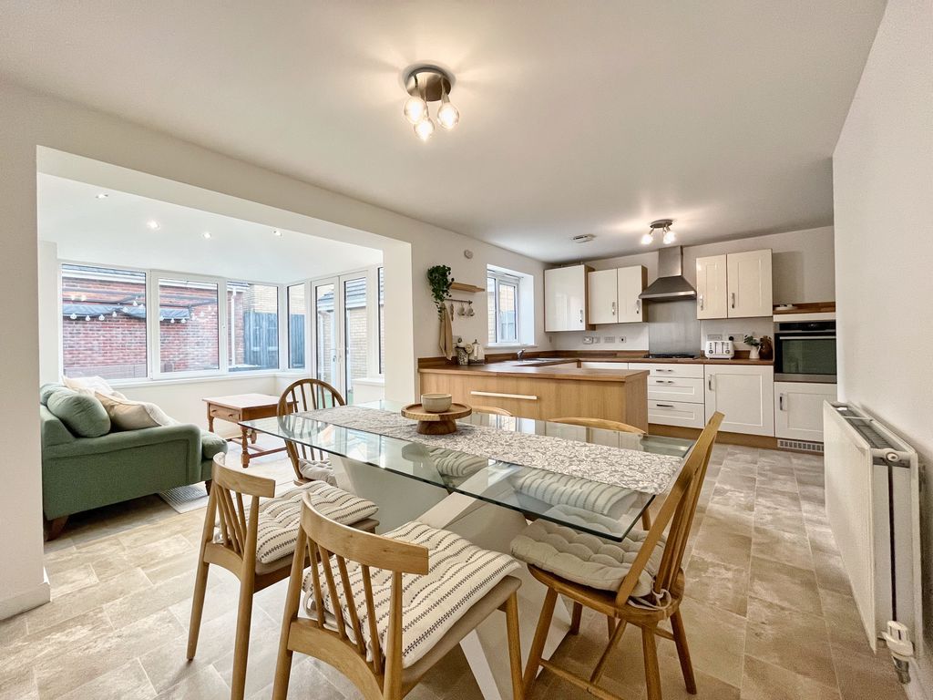 Property photo 3 of 41 Photo 22