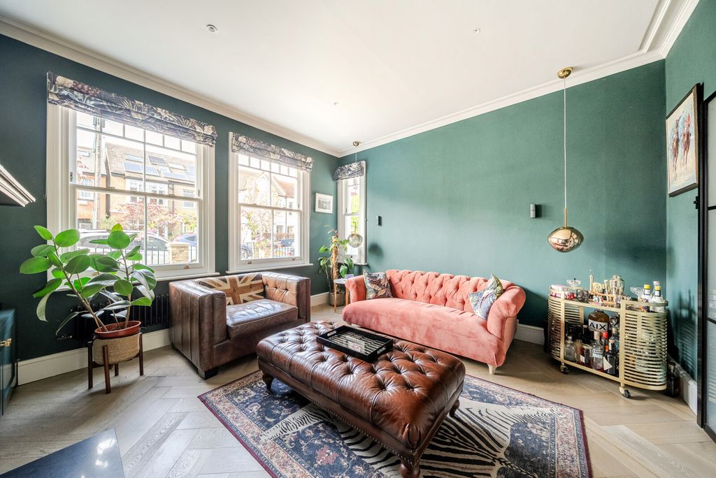 Property photo 2 of 13 Sitting Room