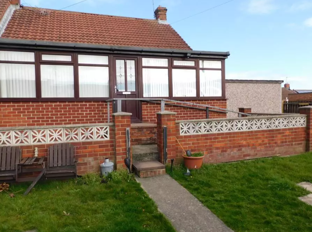 Property photo 1 of 9