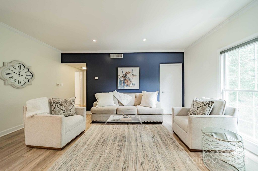 Property photo 2 of 45 <Alttext/>