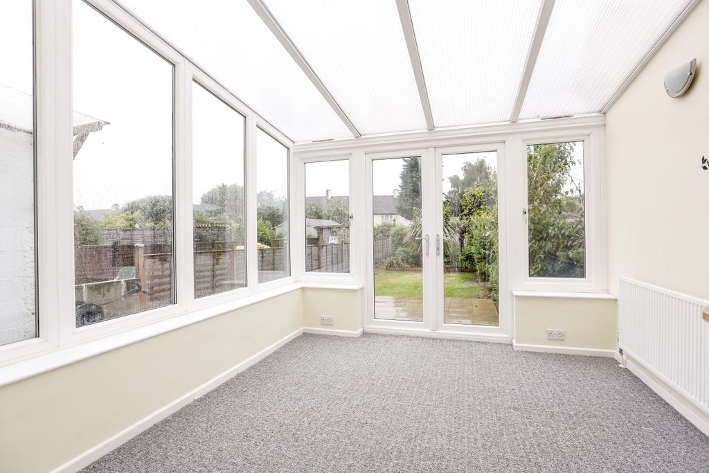 Property photo 3 of 14 Conservatory