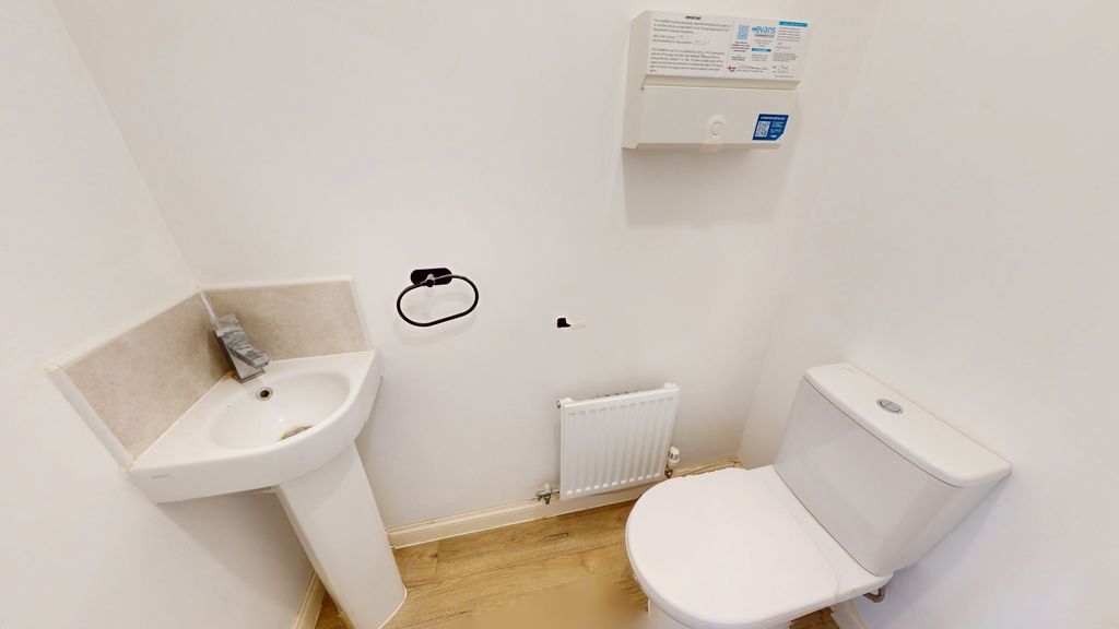 Property photo 3 of 11