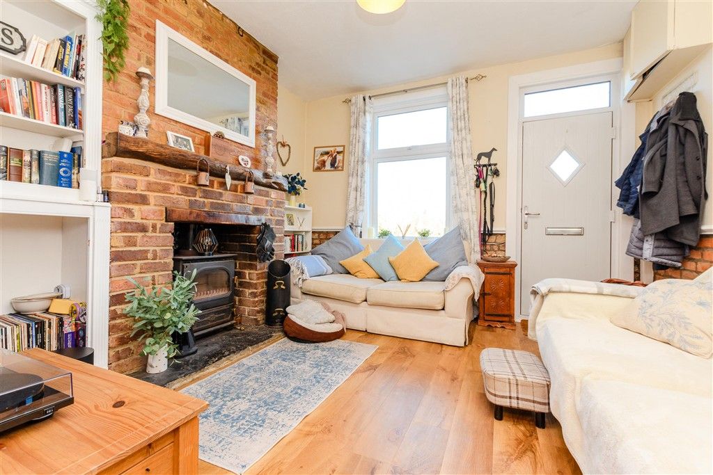 Property photo 3 of 15 Lounge