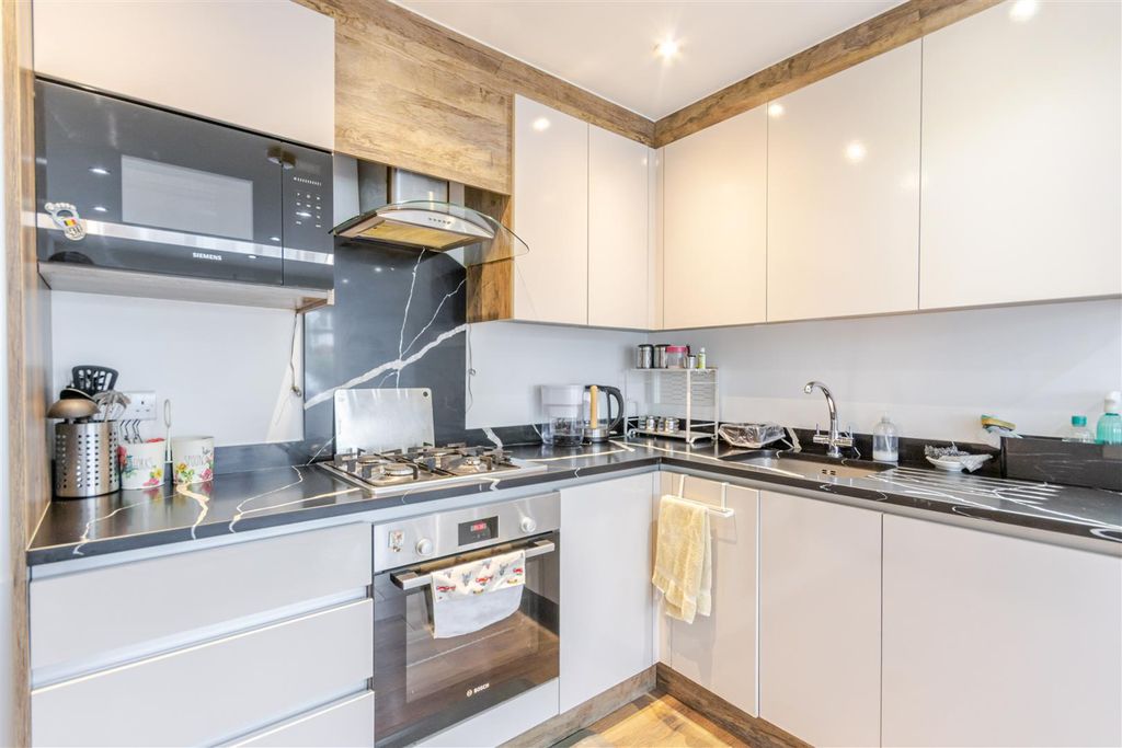 Additional image 11 of 3 bed maisonette for saleEastcote Road, Pinner HA5