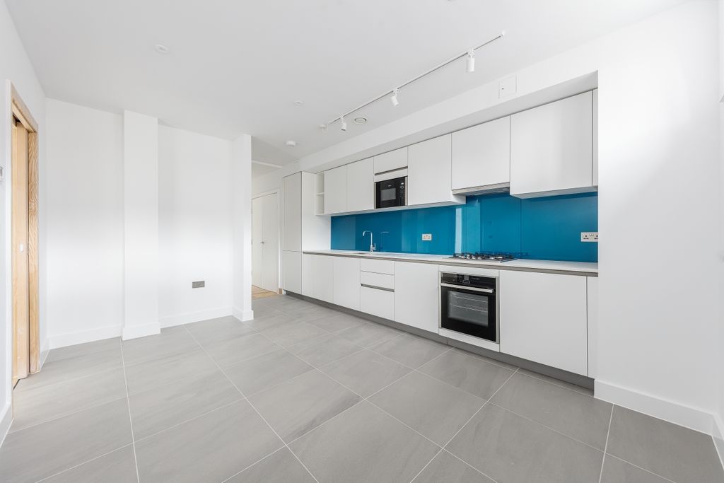 Property photo 3 of 16 094A6531-Hdr-Edit