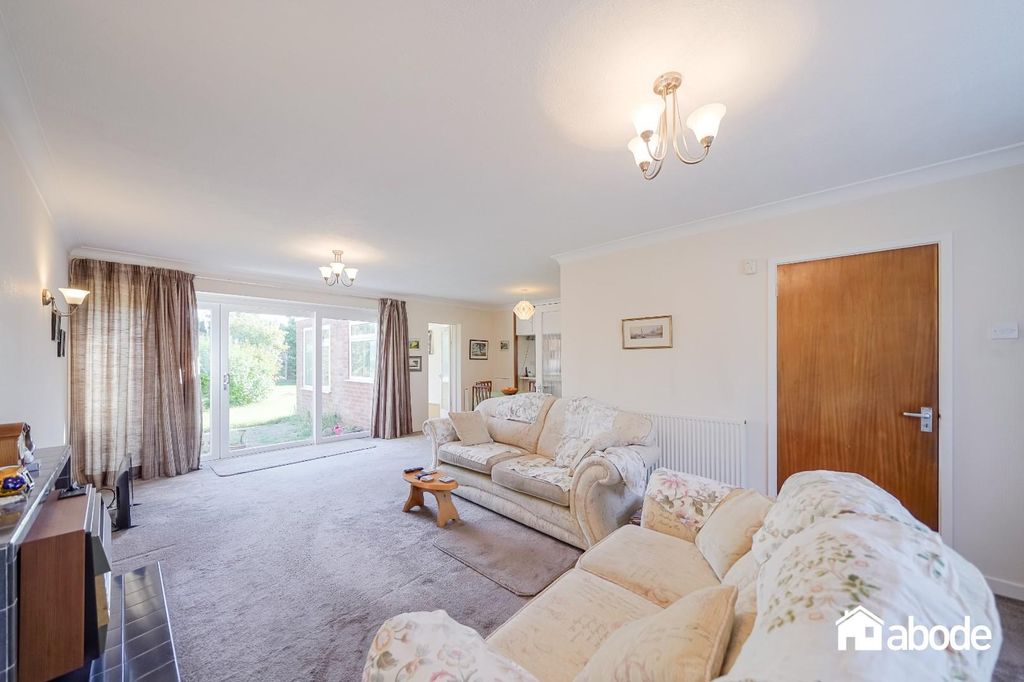 Property photo 3 of 29 St Peters Avenue-10.Jpg