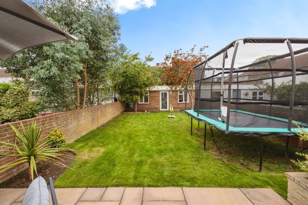 Property photo 3 of 17
