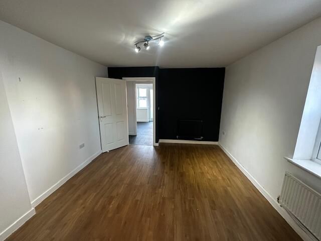 Property photo 3 of 18 Gallery