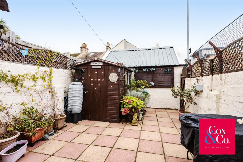 Property photo 3 of 13 81N_2064.Jpg