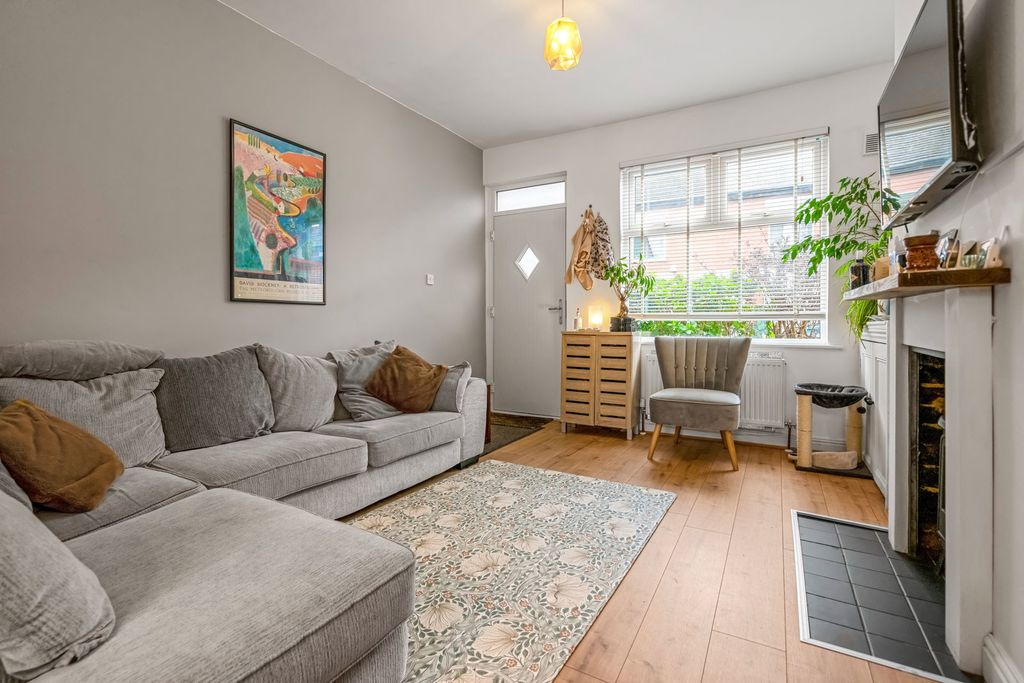 Property photo 3 of 19