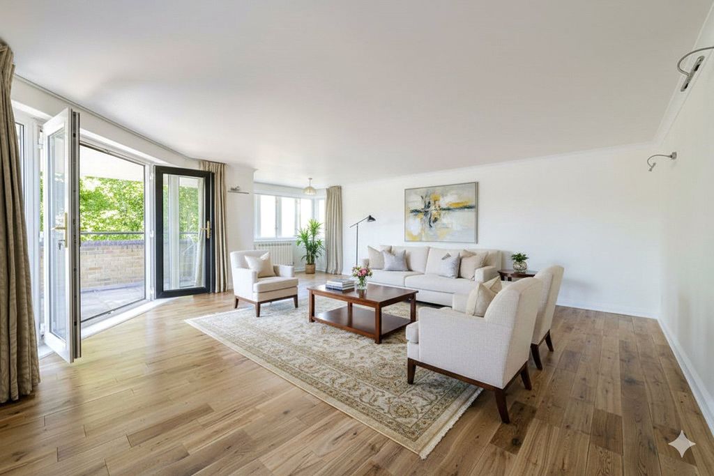 Property photo 2 of 16 Picture No. 20