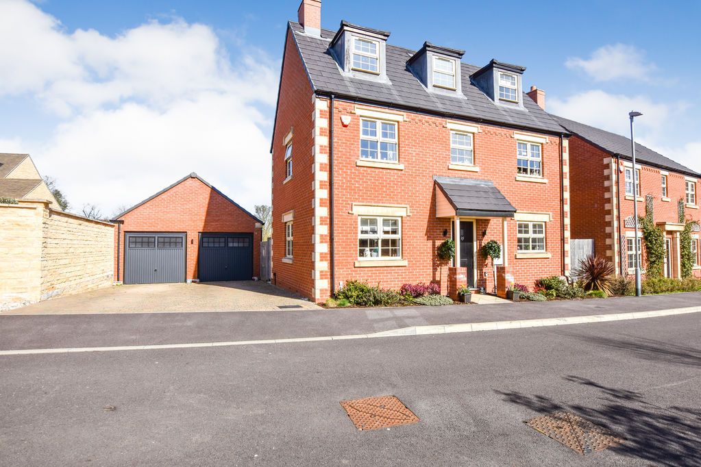 Property photo 1 of 28 Photo 34