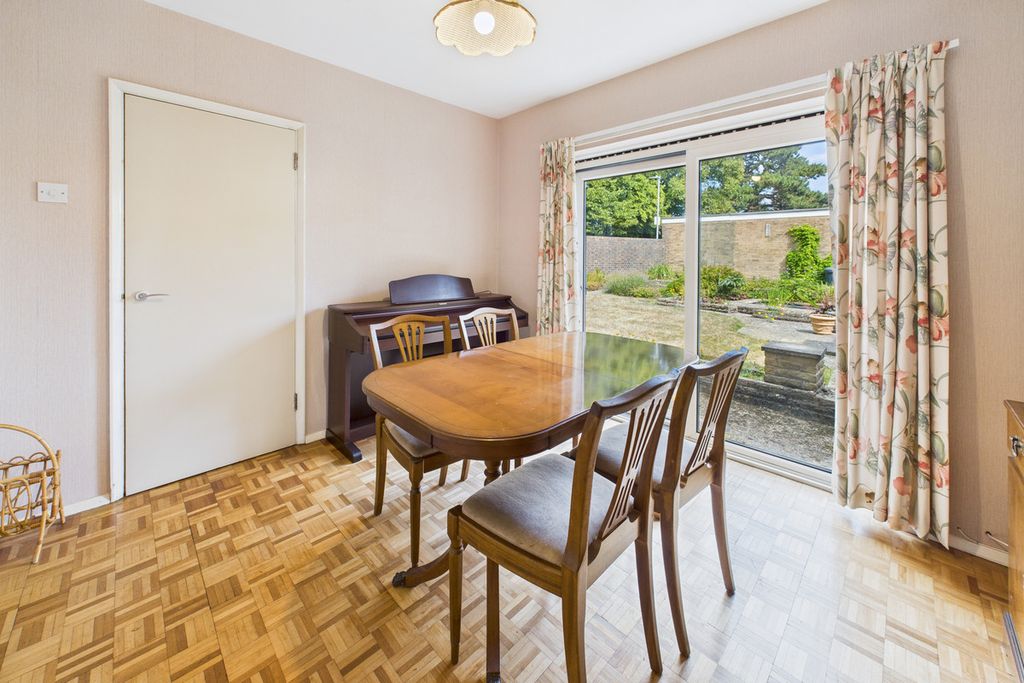 Property photo 3 of 19