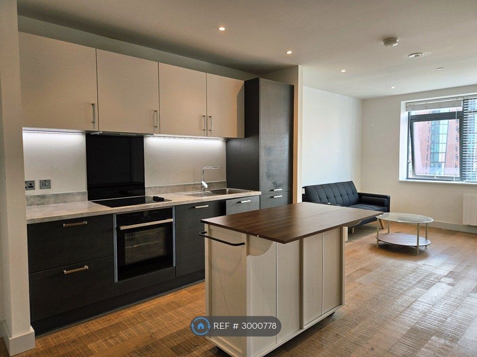 Property photo 2 of 18 Kitchen Dining & Living