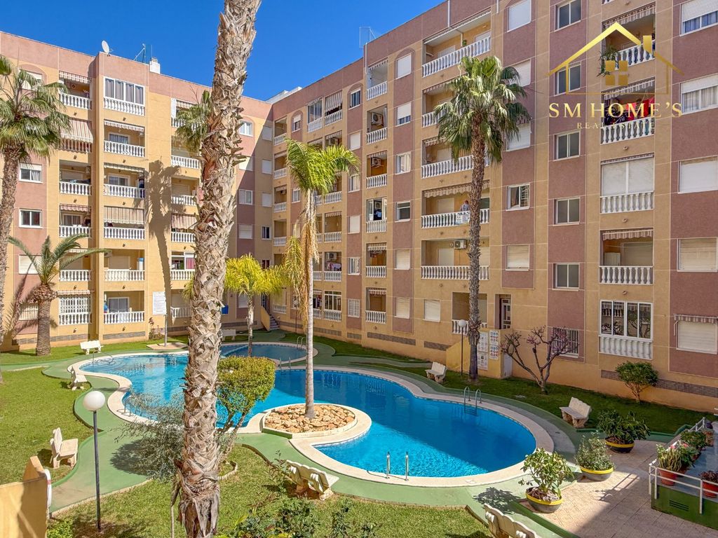 Property photo 1 of 26 Bright 3-Bedroom Apartment In Torrevieja, With Private Parking And Just A Few Minutes From The Sea