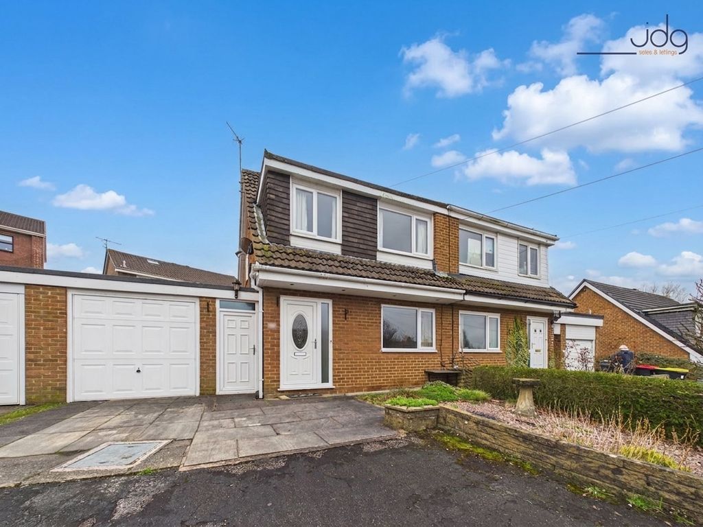 Property photo 1 of 15 Welcome To Johnson Close