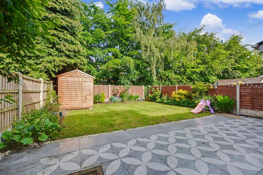 Additional image 18 of 3 bed property for saleThe Cloisters, Nottingham NG9