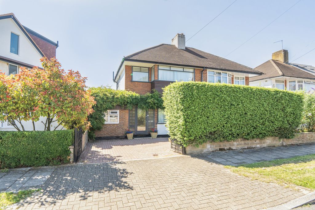 Property photo 1 of 21 1476836-22-6A351d...