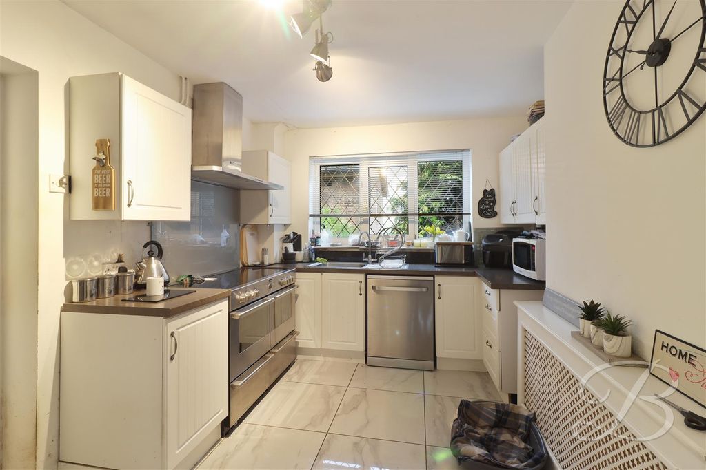 Property photo 2 of 19 Img_5334_1.Jpg