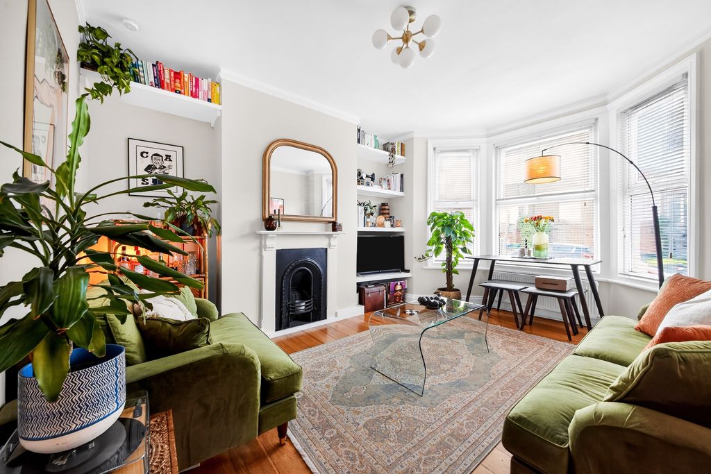 Property photo 1 of 16 Reception Room