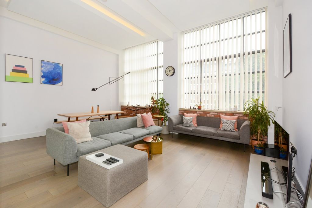 Property photo 1 of 13 Open Plan Living