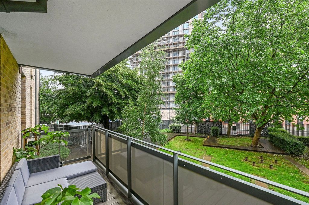 Property photo 3 of 13 Lariat Court E3