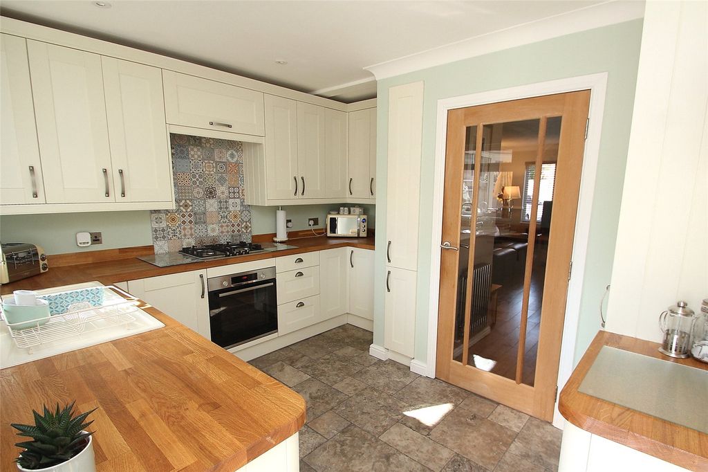 Property photo 3 of 15 Picture No. 05