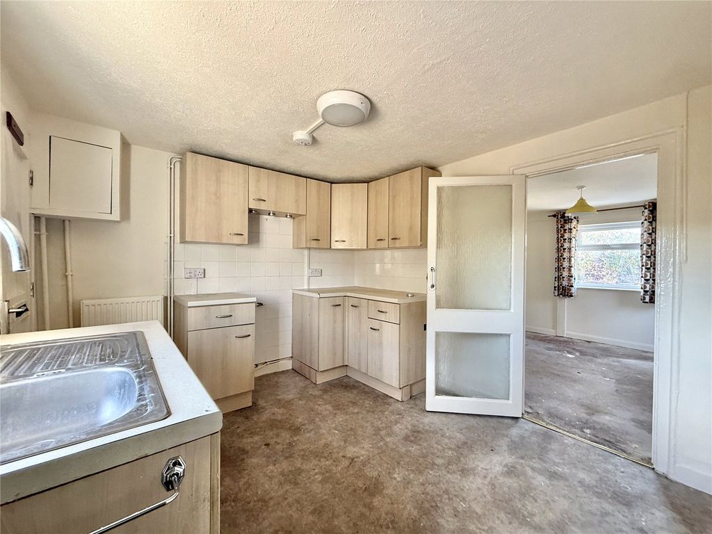 Property photo 3 of 12 Picture No. 13