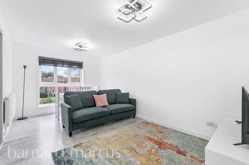 Property photo 1 of 8 Reception Room