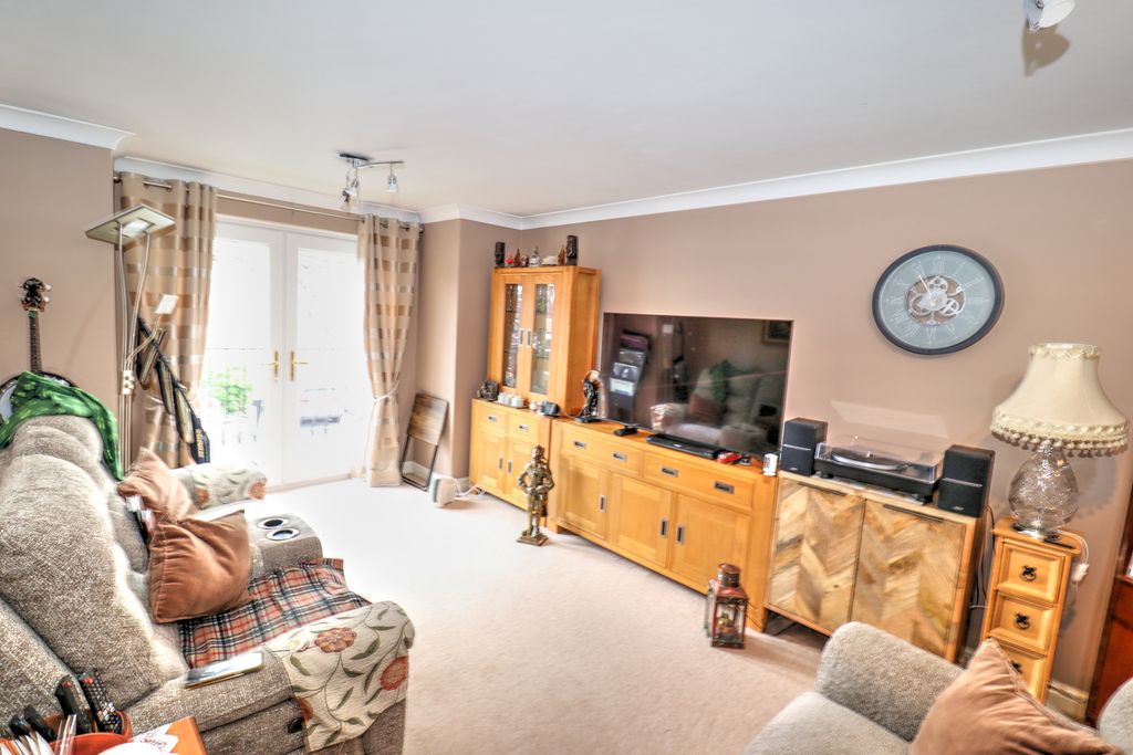 Property photo 1 of 20 Img_8205