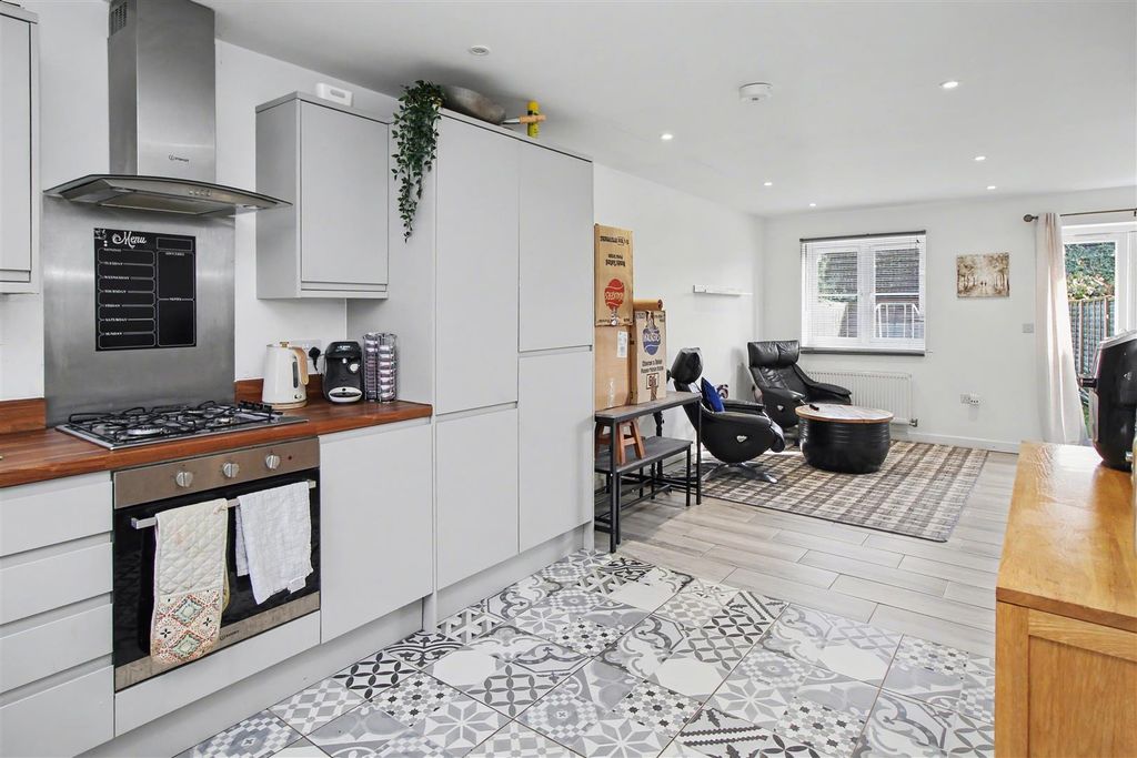 Property photo 3 of 19 Img_3968.Jpg