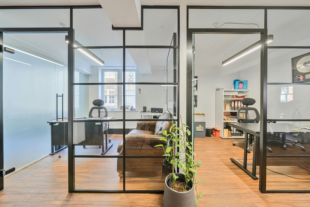 Property photo 3 of 15 1343537368Baa712A3c33.Jpg