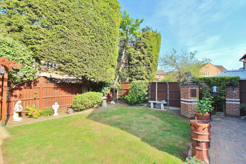 Property photo 3 of 43