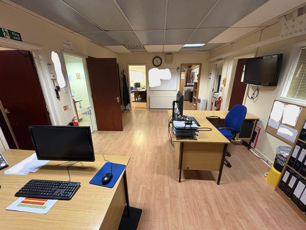 Property photo 2 of 17 Photo 21