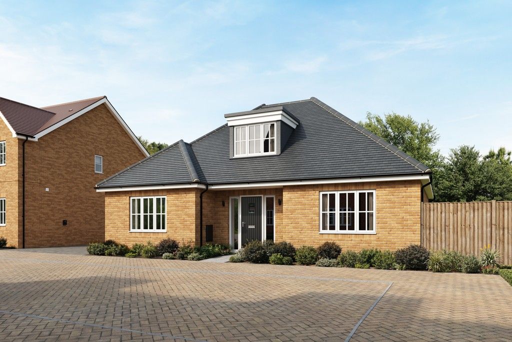 Property photo 1 of 9 Samuel Gardens, Arlesey