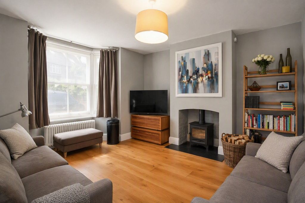 Property photo 2 of 16 Sitting Room