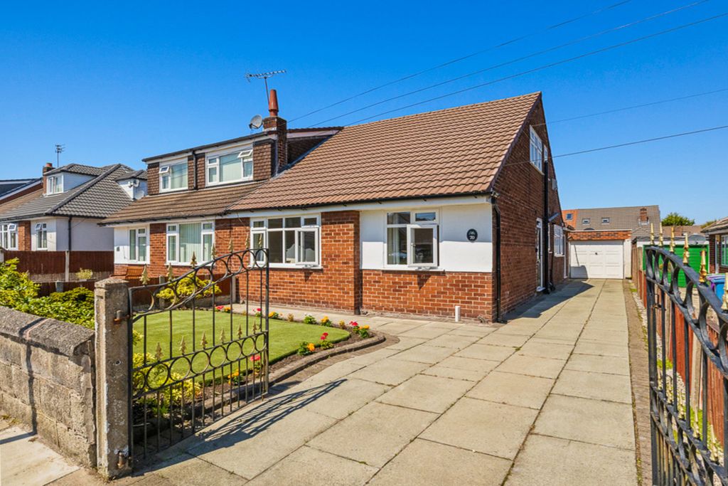 Property photo 1 of 30