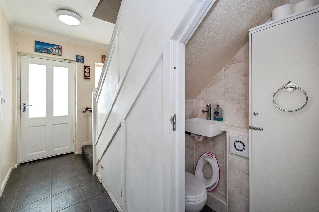 Property photo 3 of 24 Picture No. 10