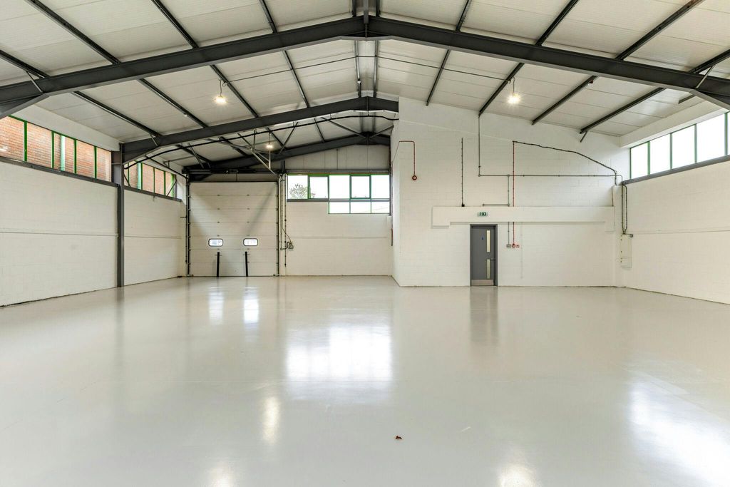Property photo 2 of 11 115557_Unit-20-Shepperton (13)_Low.Jpg
