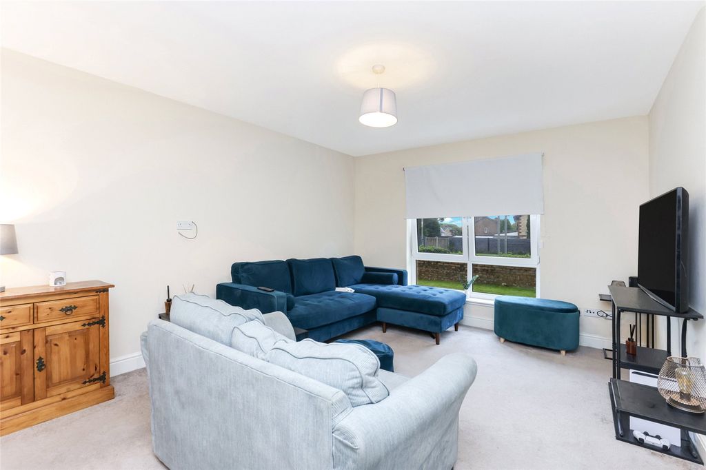 Property photo 2 of 21 Picture No. 04
