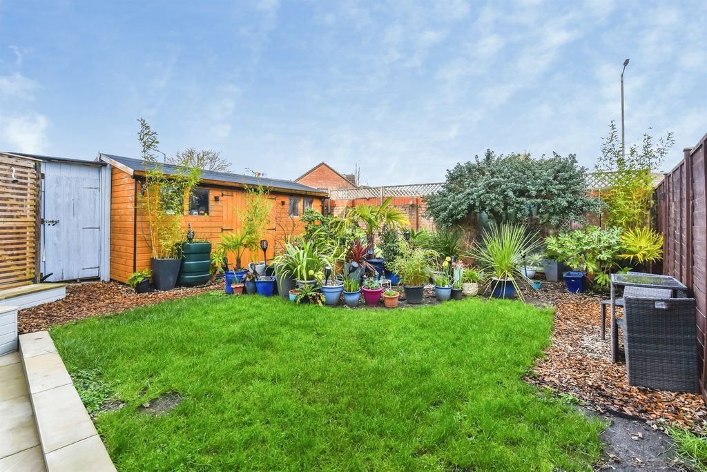 Property photo 2 of 23