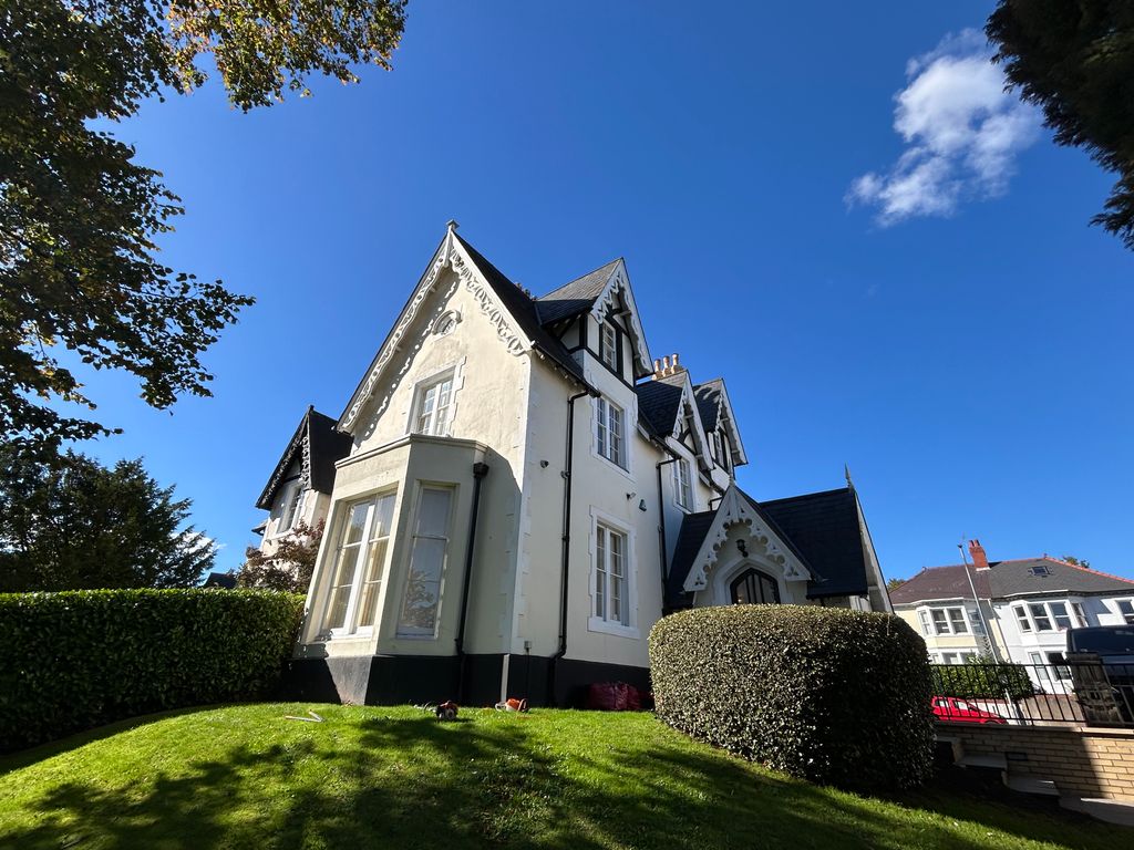 Property photo 1 of 23