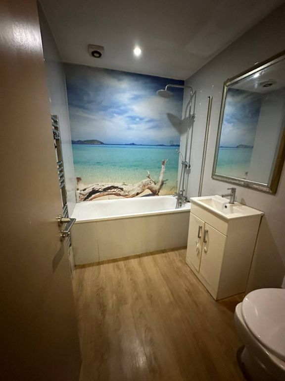 Property photo 3 of 7 Gallery