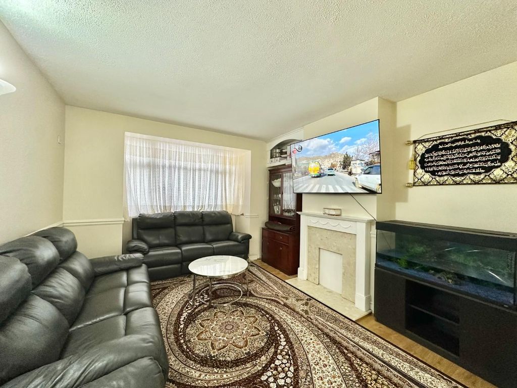 Property photo 2 of 14 Img_9696.Jpg