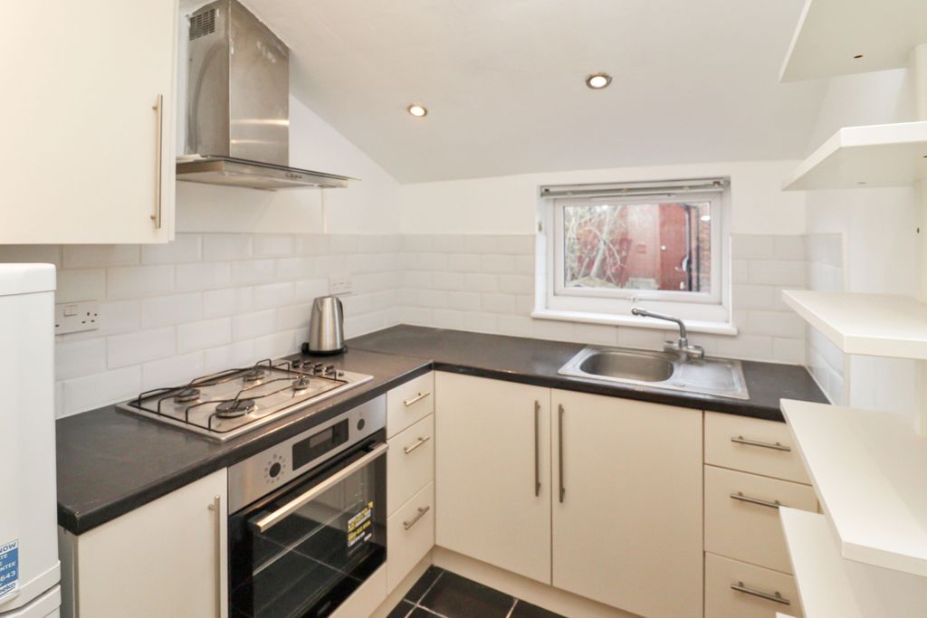 Property photo 3 of 9 Picture No. 06