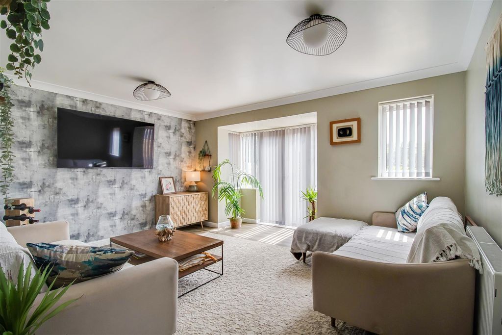 Property photo 2 of 13 Living Room